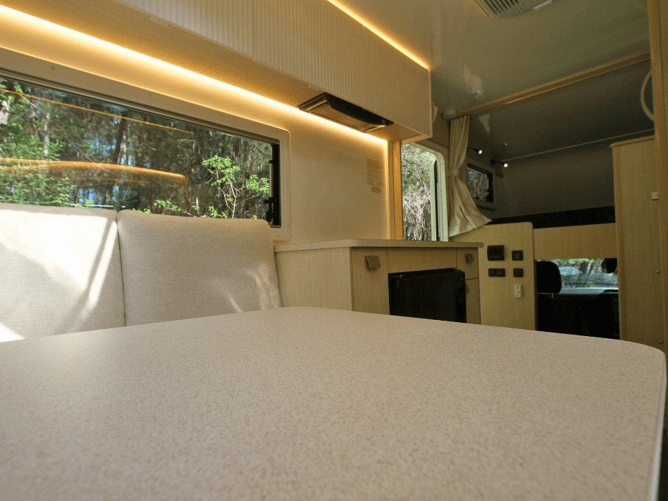 2026 Suncamper Sherwood E-2 4x2 - image 23