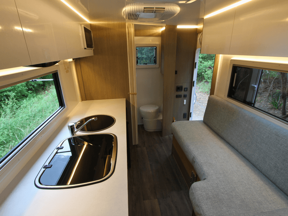 2026 Suncamper Sherwood T-2 4x4 - image 5