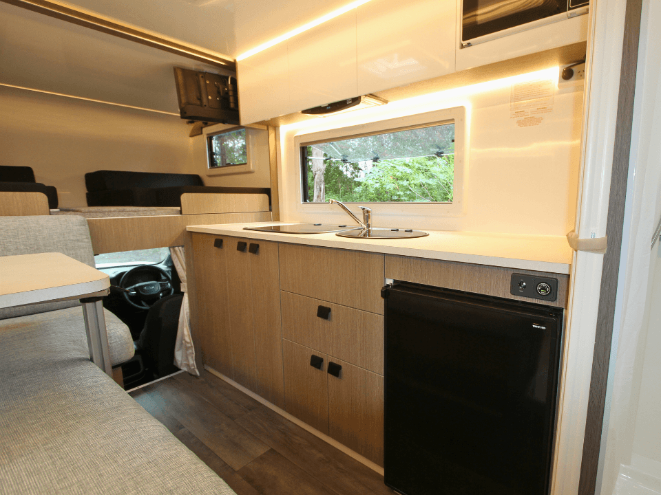2026 Suncamper Sherwood T-2 4x4 - image 11