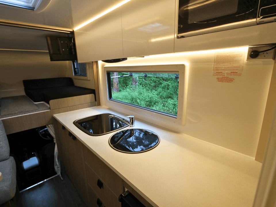 2026 Suncamper Sherwood T-2 4x4 - image 9