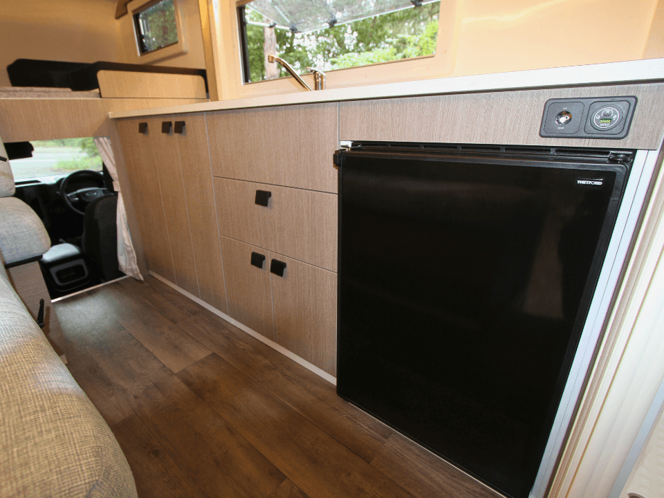 2026 Suncamper Sherwood T-2 4x4 - image 18