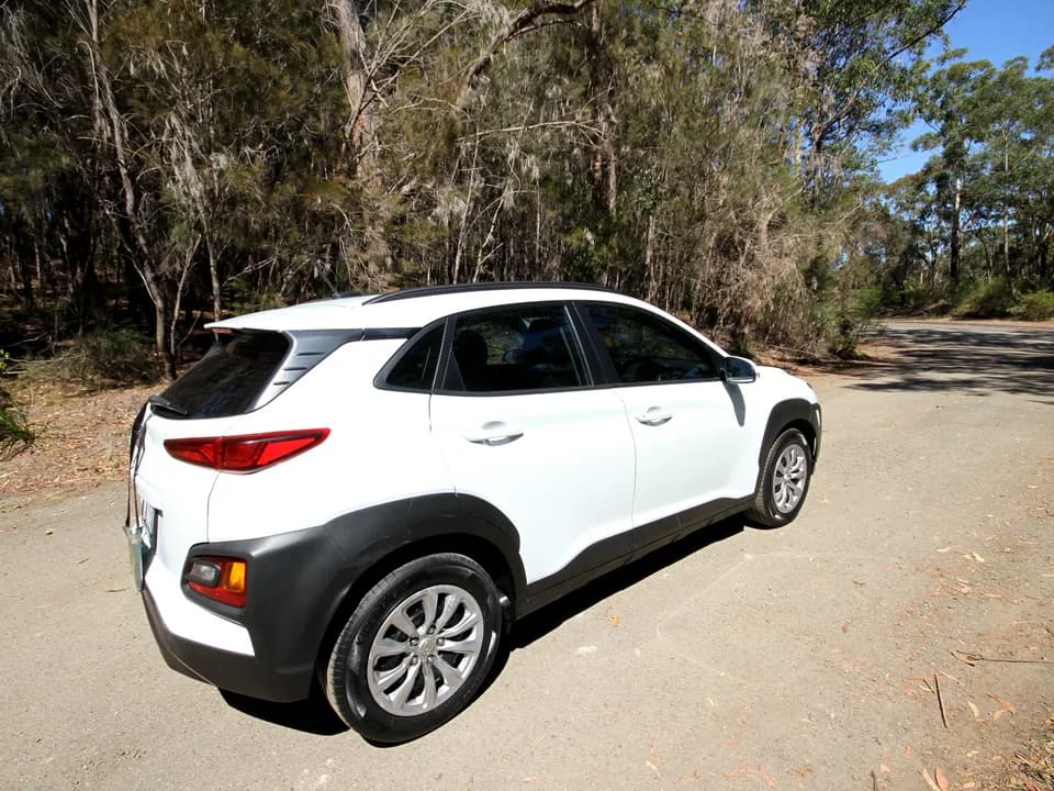 2019 Hyundai Kona Go — rear three-quarter exterior, alternate angle